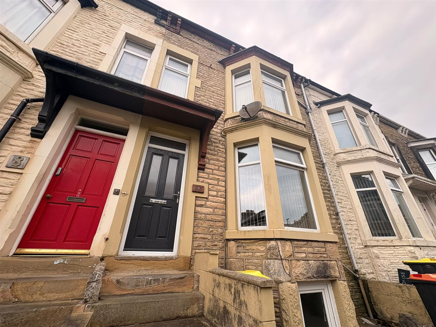6 Blades Street